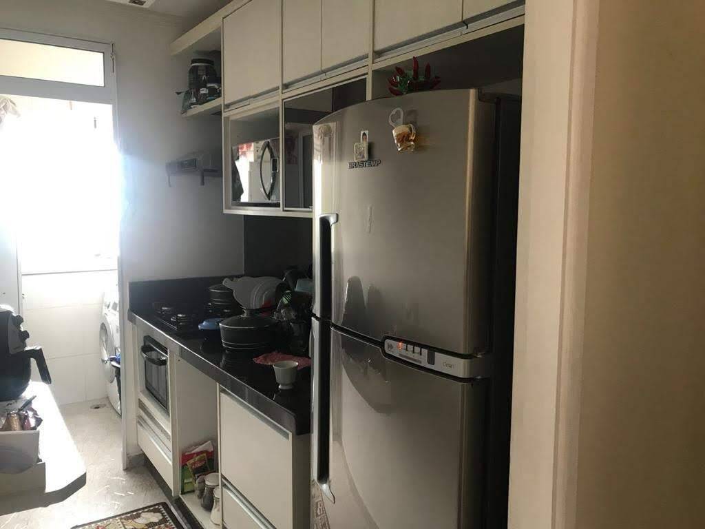 Apartamento à venda com 2 quartos, 60m² - Foto 4