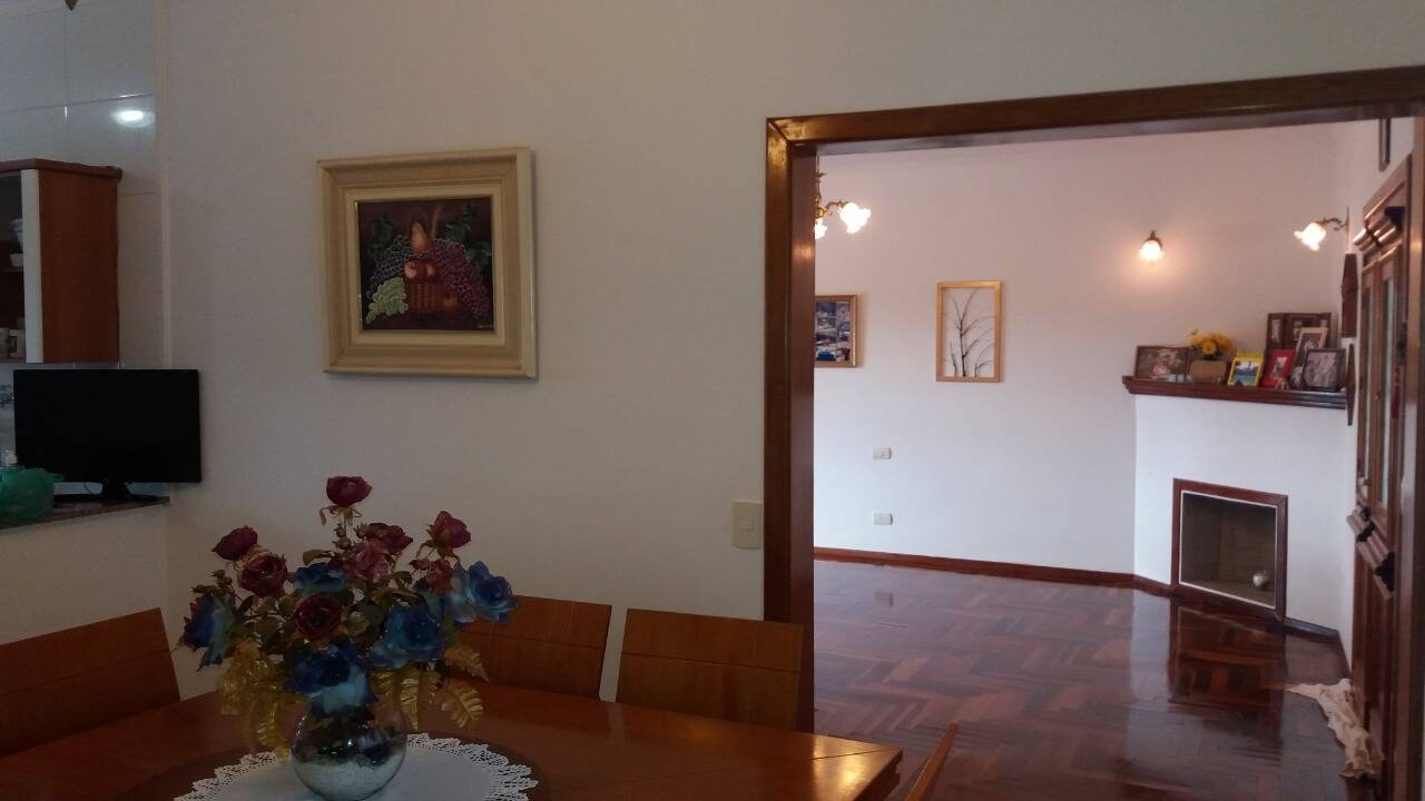 Casa à venda com 3 quartos, 1100m² - Foto 9