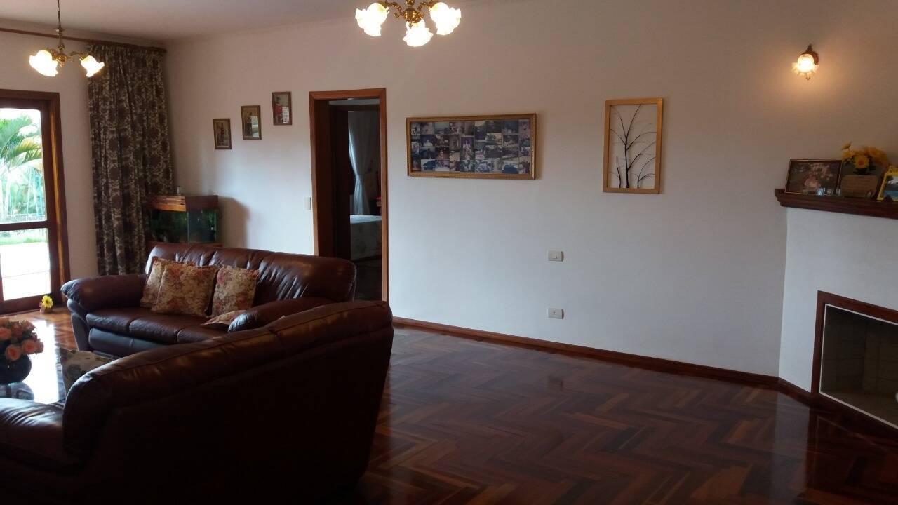 Casa à venda com 3 quartos, 1100m² - Foto 8