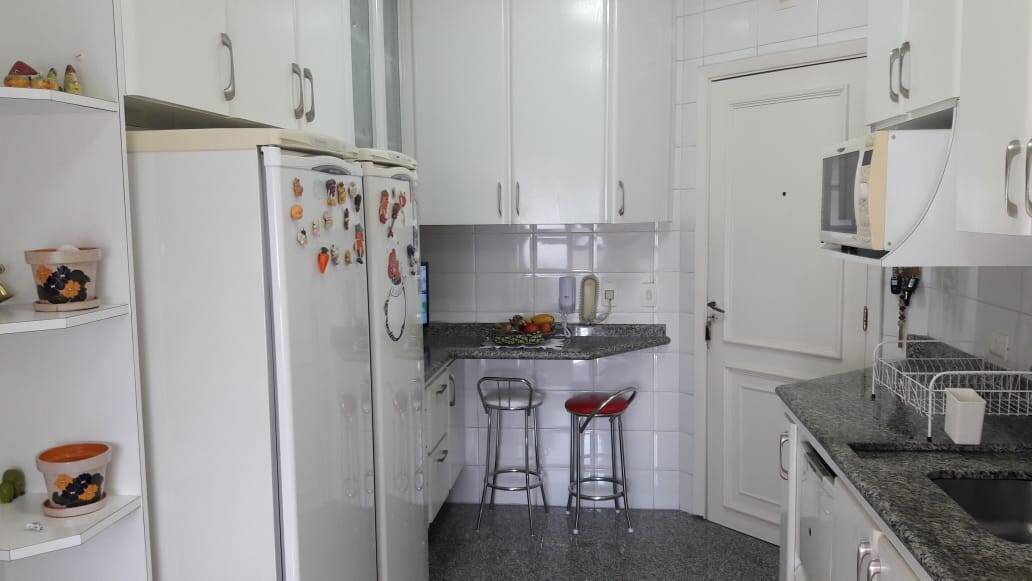 Apartamento à venda com 3 quartos, 105m² - Foto 13