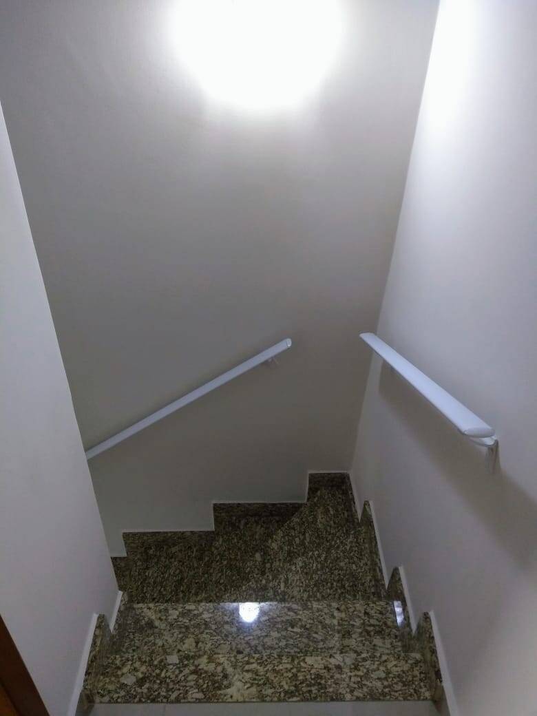 Sobrado à venda com 2 quartos, 130m² - Foto 19