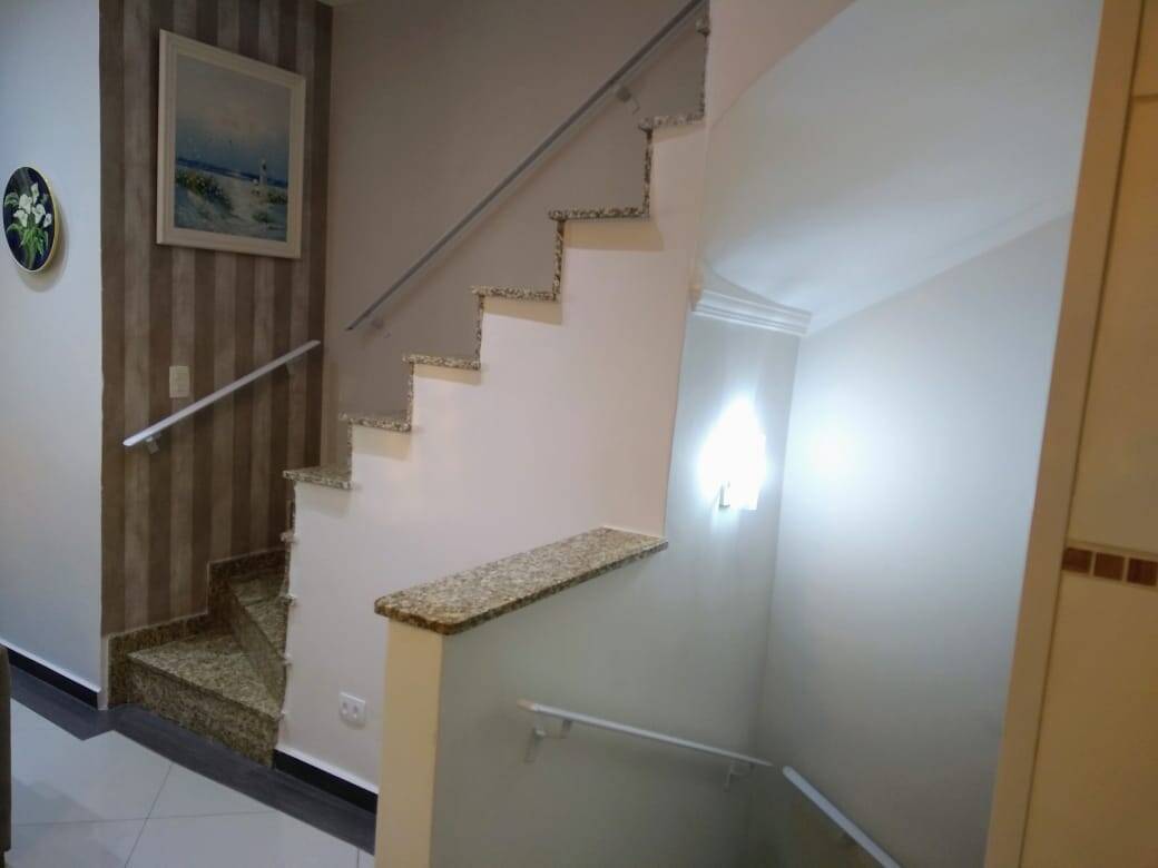 Sobrado à venda com 2 quartos, 130m² - Foto 17