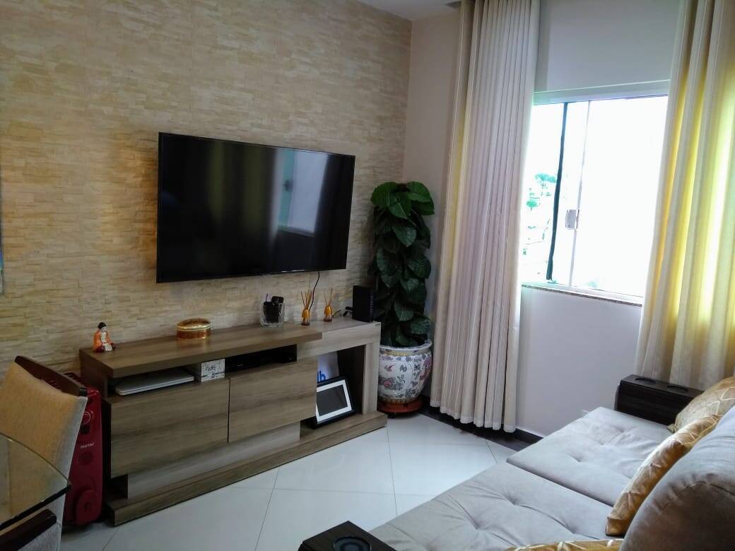 Sobrado à venda com 2 quartos, 130m² - Foto 1