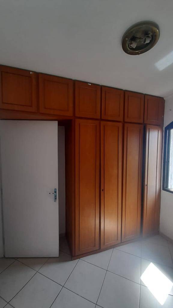 Casa à venda com 3 quartos, 210m² - Foto 11