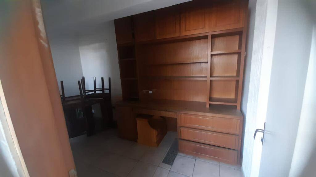 Casa à venda com 3 quartos, 210m² - Foto 20