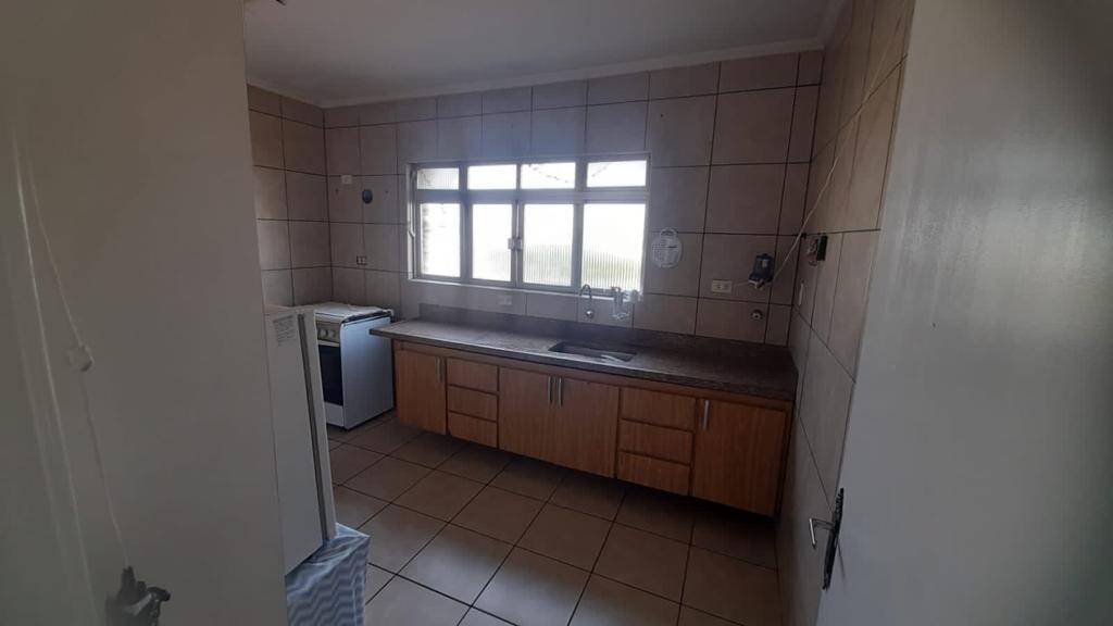 Casa à venda com 3 quartos, 210m² - Foto 5