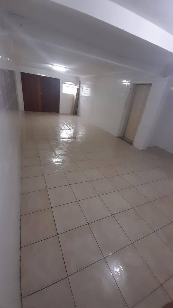 Casa à venda com 3 quartos, 210m² - Foto 27