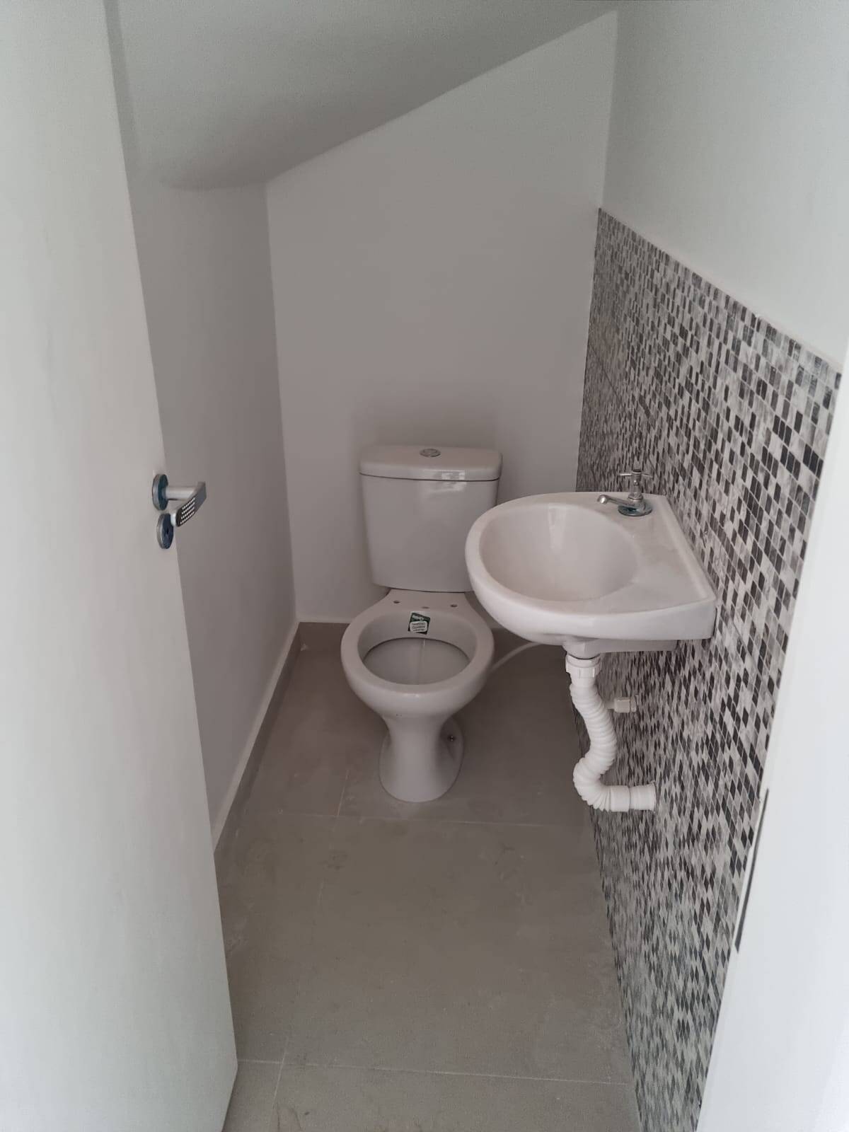 Sobrado à venda com 2 quartos, 71m² - Foto 2