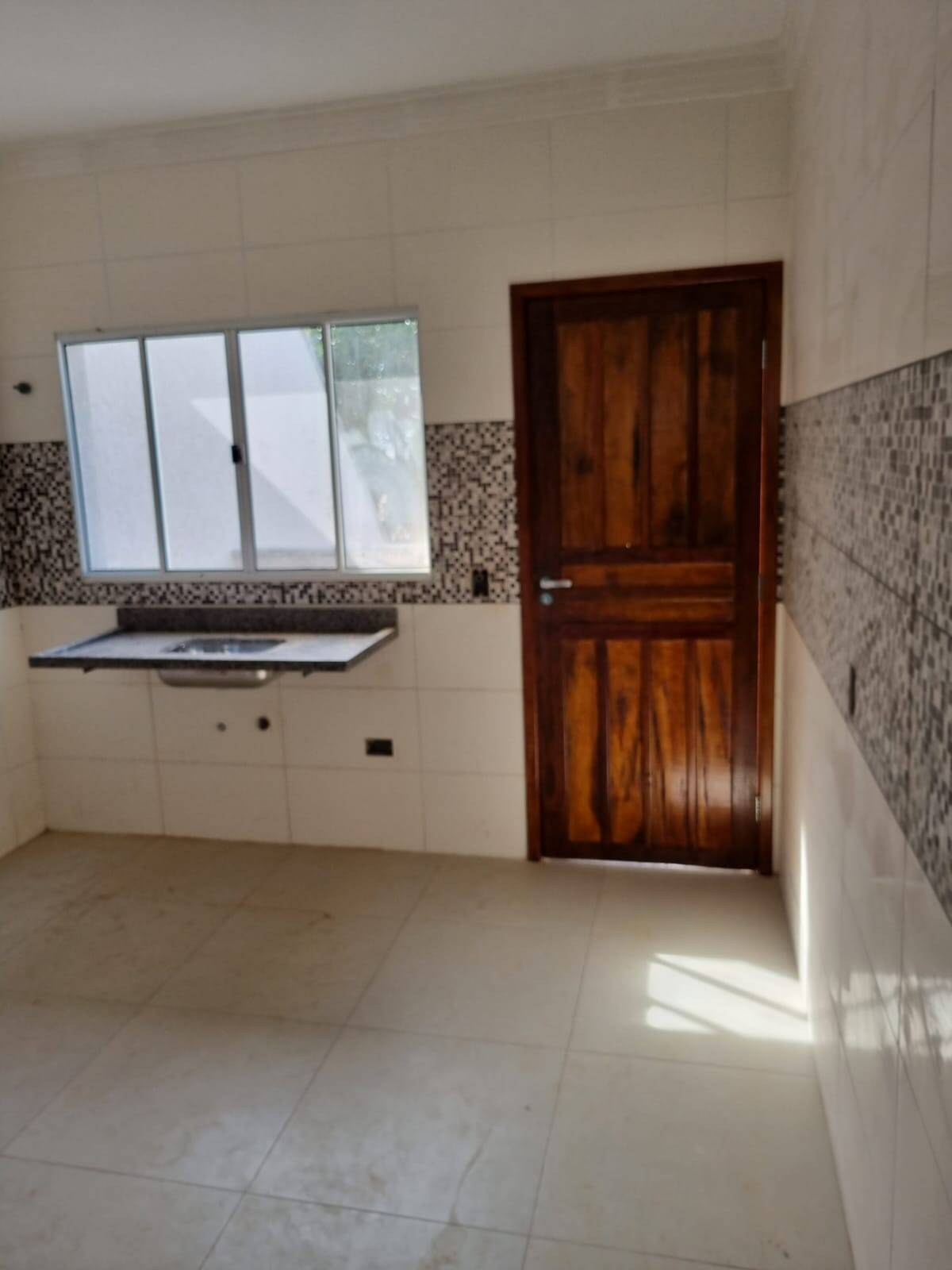 Sobrado à venda com 2 quartos, 71m² - Foto 4