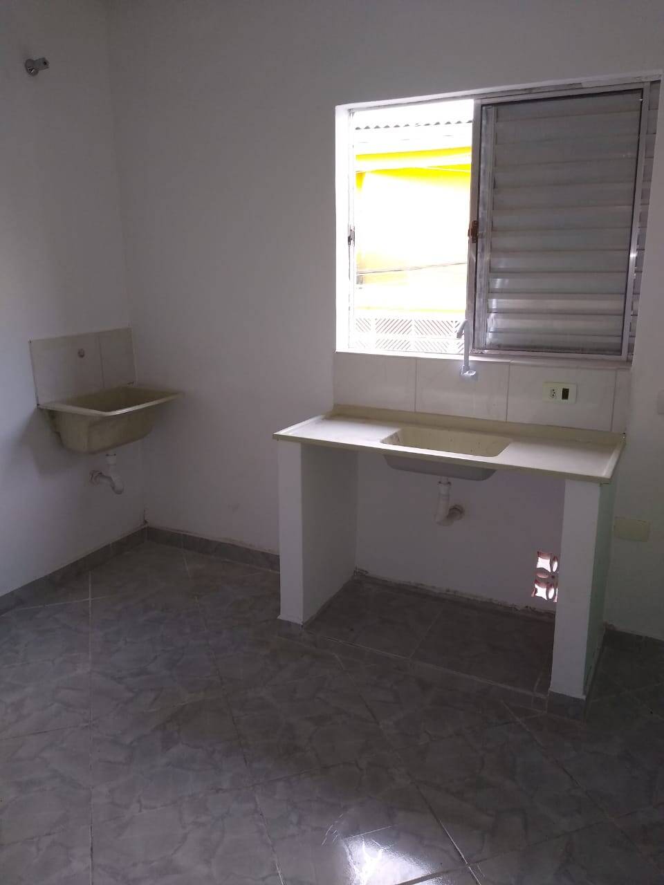 Apartamento à venda e aluguel com 8 quartos, 25m² - Foto 15