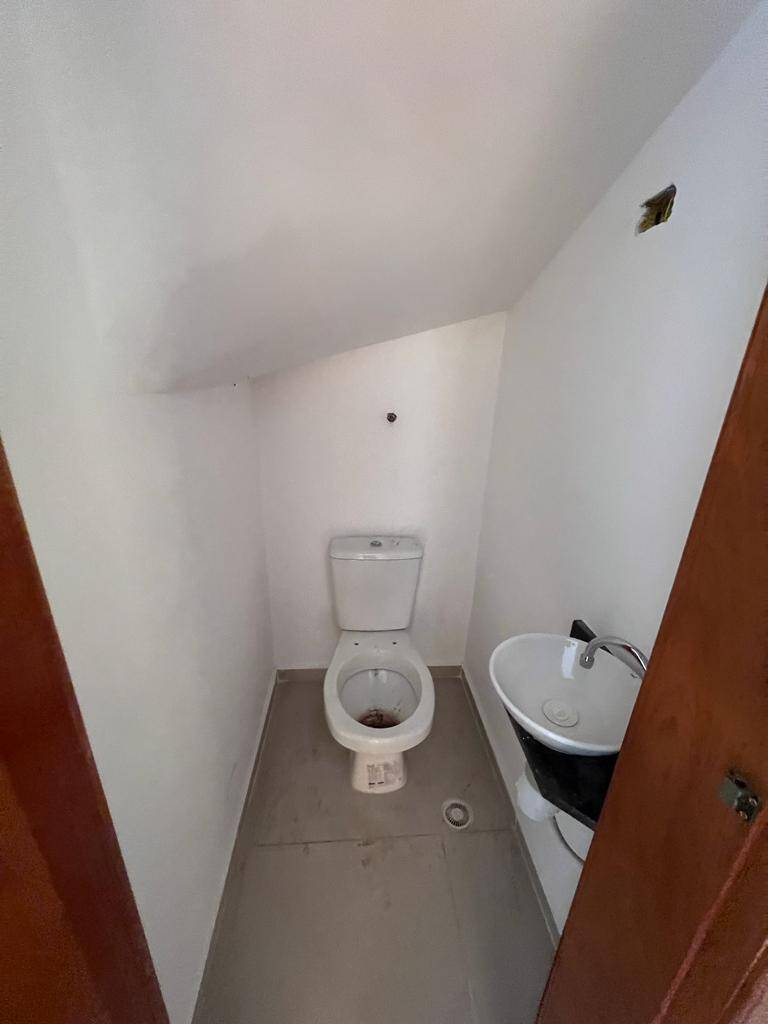 Casa à venda com 3 quartos, 121m² - Foto 14