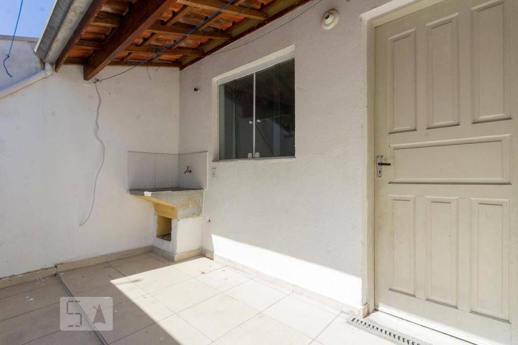 Casa à venda com 2 quartos, 313m² - Foto 4