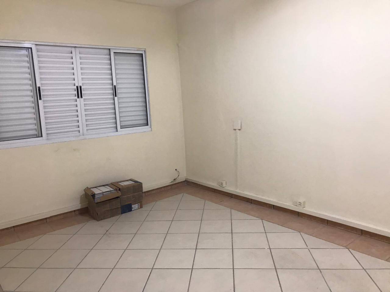 Sobrado para alugar com 3 quartos, 150m² - Foto 2