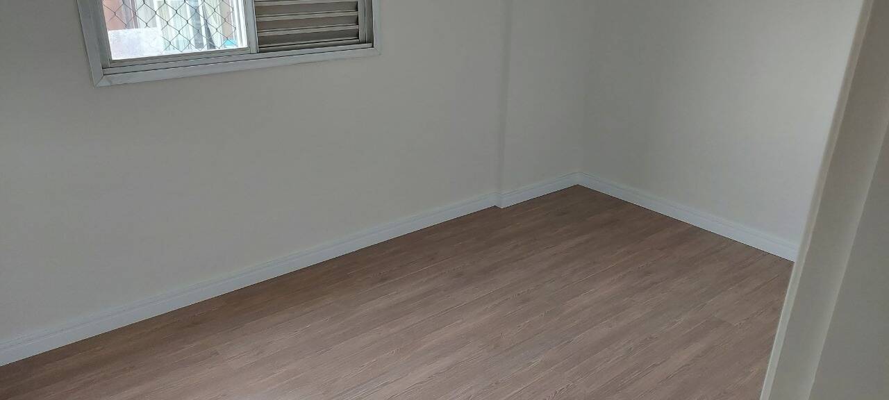 Apartamento à venda com 3 quartos, 110m² - Foto 3