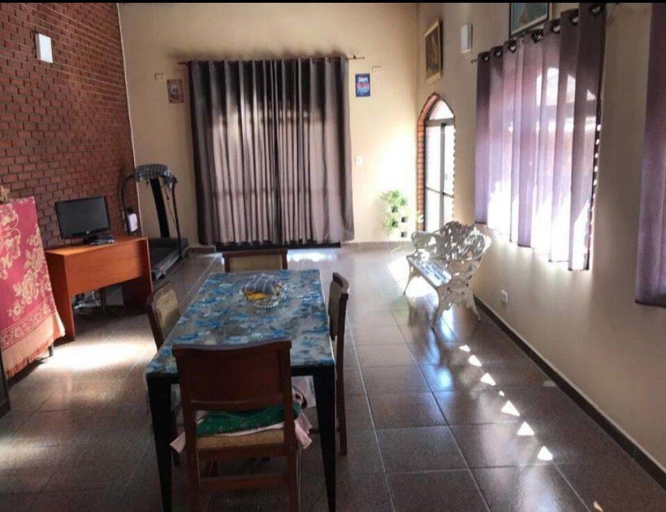 Sobrado à venda com 4 quartos, 250m² - Foto 4