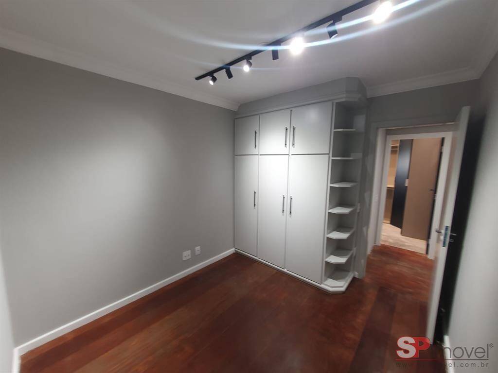 Apartamento à venda com 3 quartos, 114m² - Foto 11