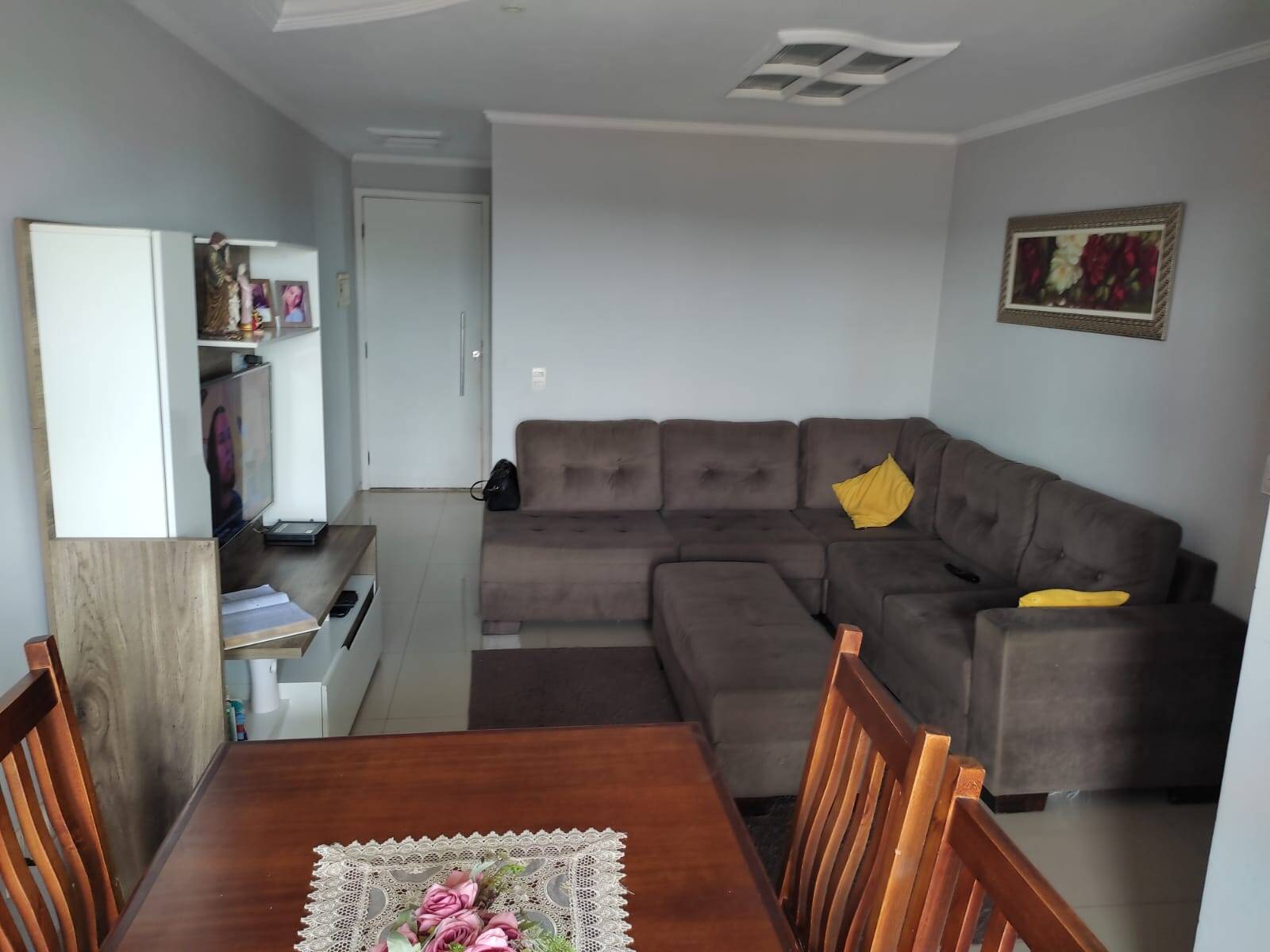 Apartamento à venda com 3 quartos, 61m² - Foto 1